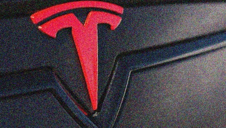 Tesla ha rischiato di chiudere i battenti prima della fine di questo 2018