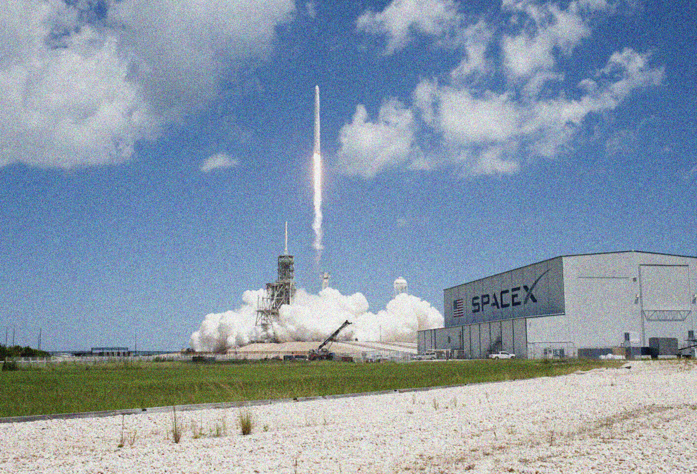 SpaceX CRS-12 Liftoff