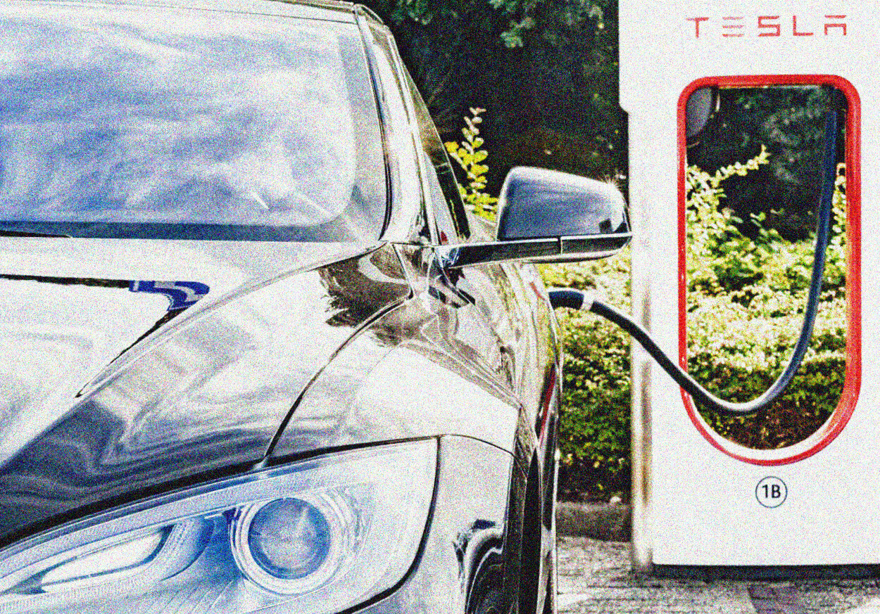 Da oggi Tesla Supercharger a pagamento per tutti