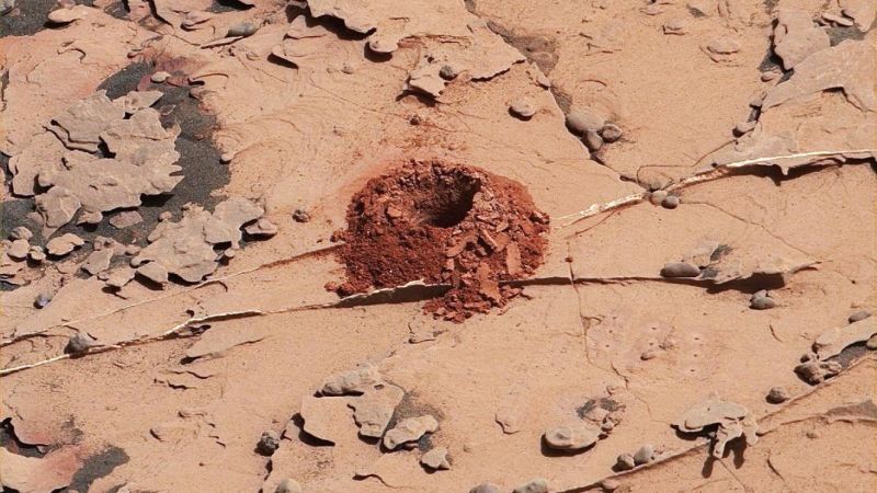 Il rover marziano Curiosity torna a essere operativo 1
