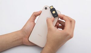 YubiKey NFC iPhone