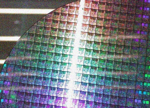 Intel Xeon W-3175X è una nuova CPU top di gamma con 28 core da 2.977 dollari