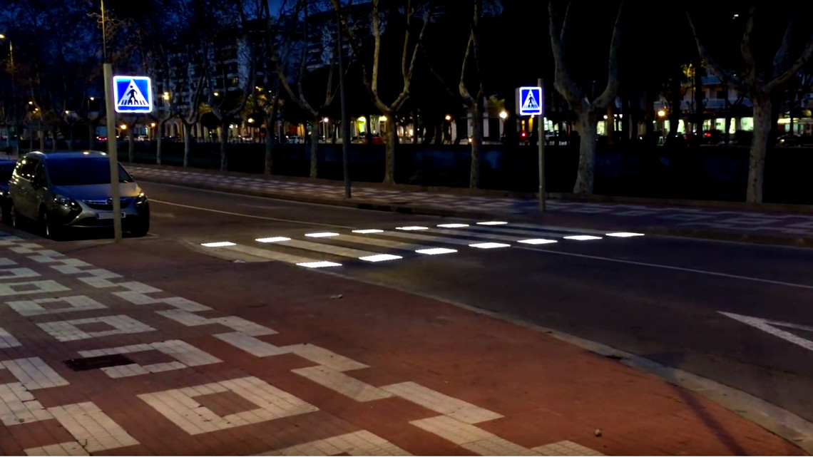 Strisce pedonali a LED