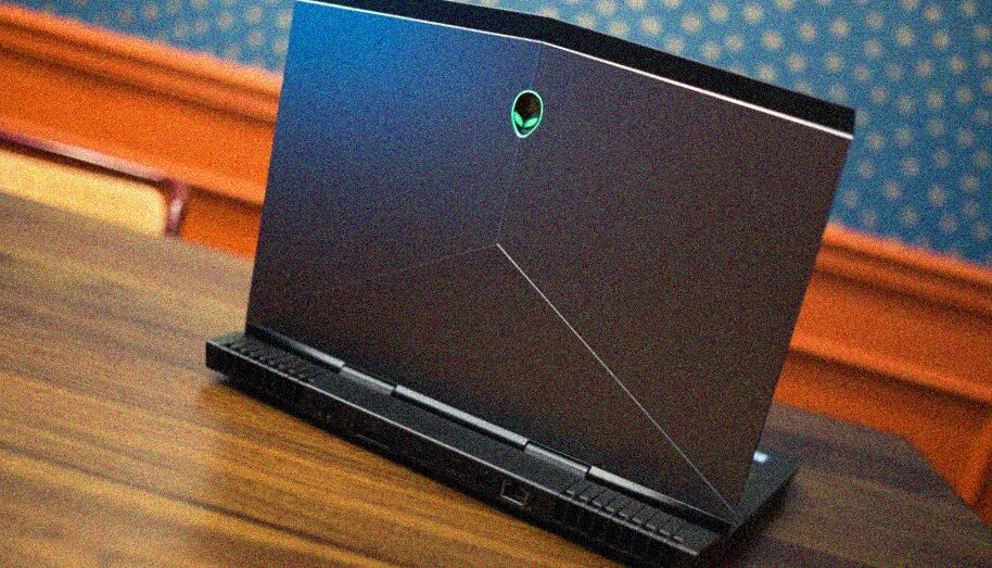 Alienware 17