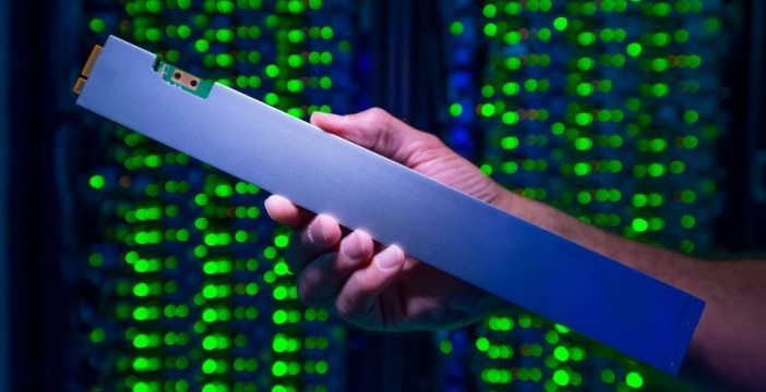 Intel Super SSD DC P4500 32 TB