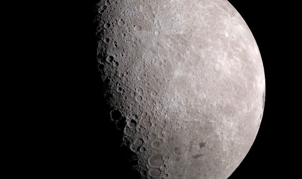 NASA conferma ghiaccio sulla Luna