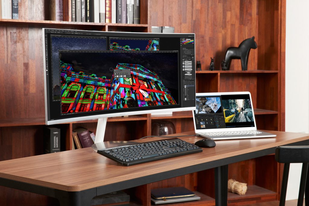 Samsung monitor curvo QLED CJ19 Thunderbolt 3