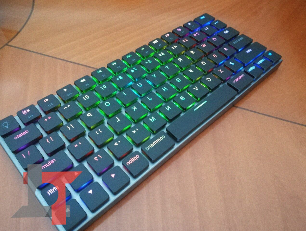 Recensione Vinpok Taptek, la tastiera meccanica per Mac più sottile al mondo