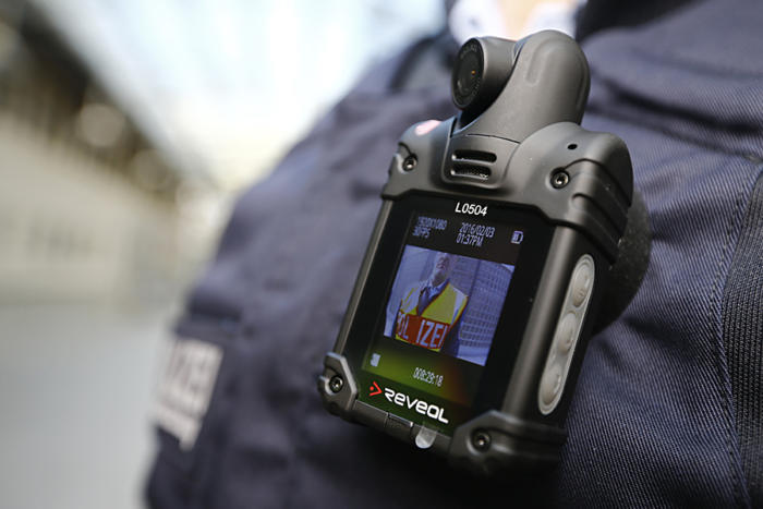 La sicurezza nei mezzi pubblici passa anche per le body cam