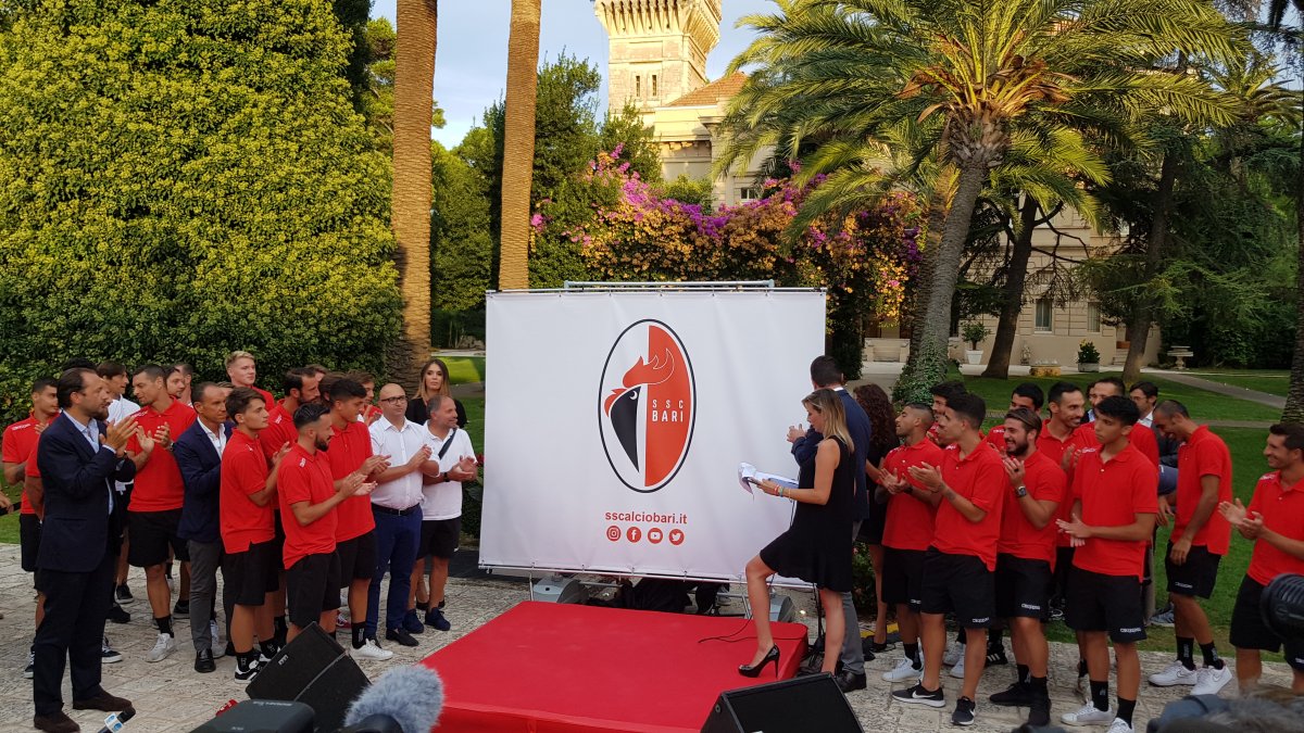 DAZN trasmetterà in esclusiva tutte le partite del SSC Bari