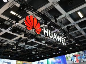 Uno smart speaker con touch screen di Huawei è emerso online 2