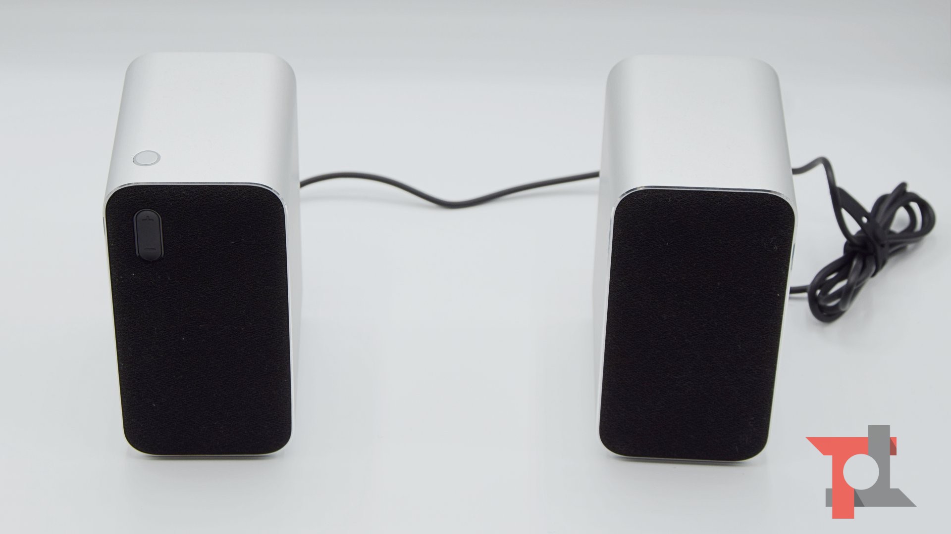 La Mi scrivania 3: recensione speaker Bluetooth per computer