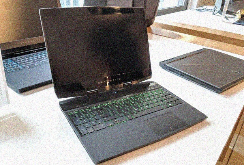 Dell Alienware m15 è un laptop da gaming super leggero e super personalizzabile