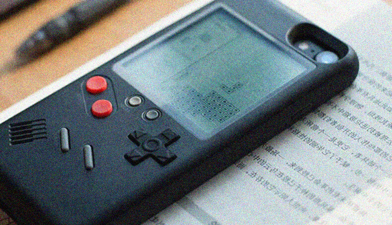 Il Game Boy potrebbe tornare in vita sotto forma di una cover per smartphone