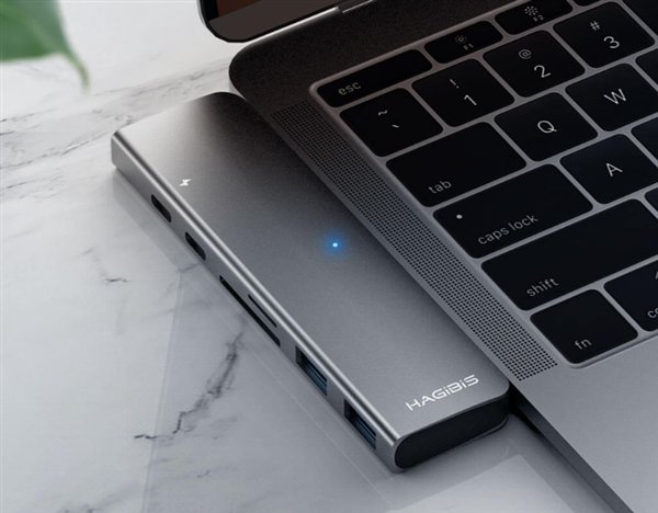 Hub USB Type-C 7-in-1 per MacBook da soli 20 euro (1)