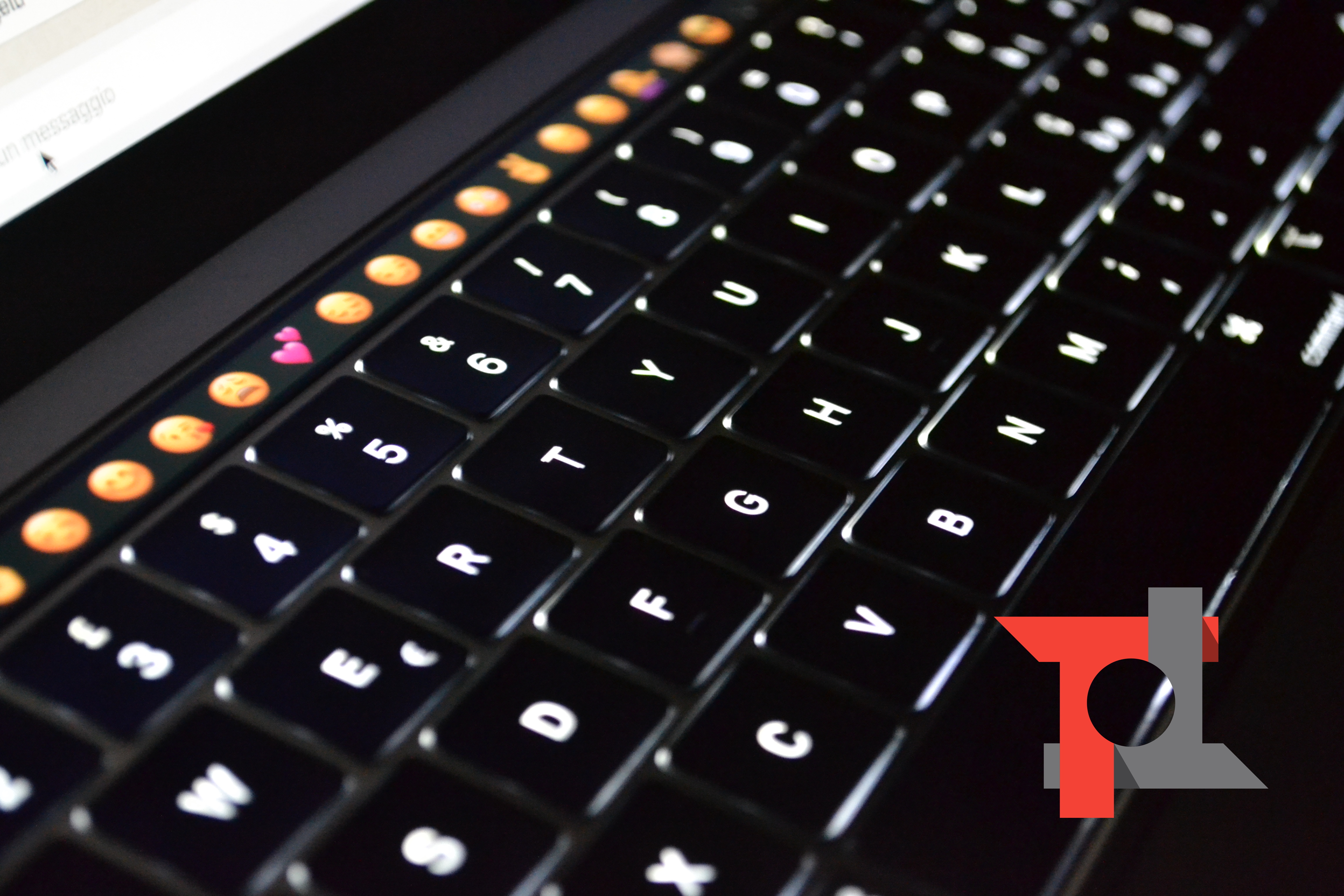 MacBook Pro 13 touchbar