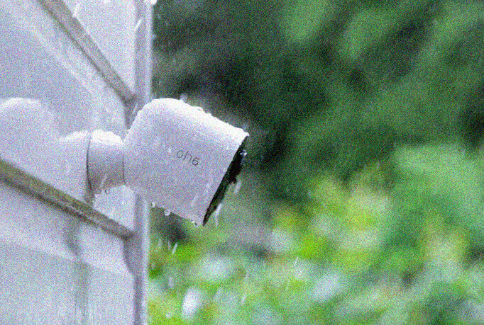 Arlo Ultra porta la videosorveglianza a un altro livello con supporto al 4K