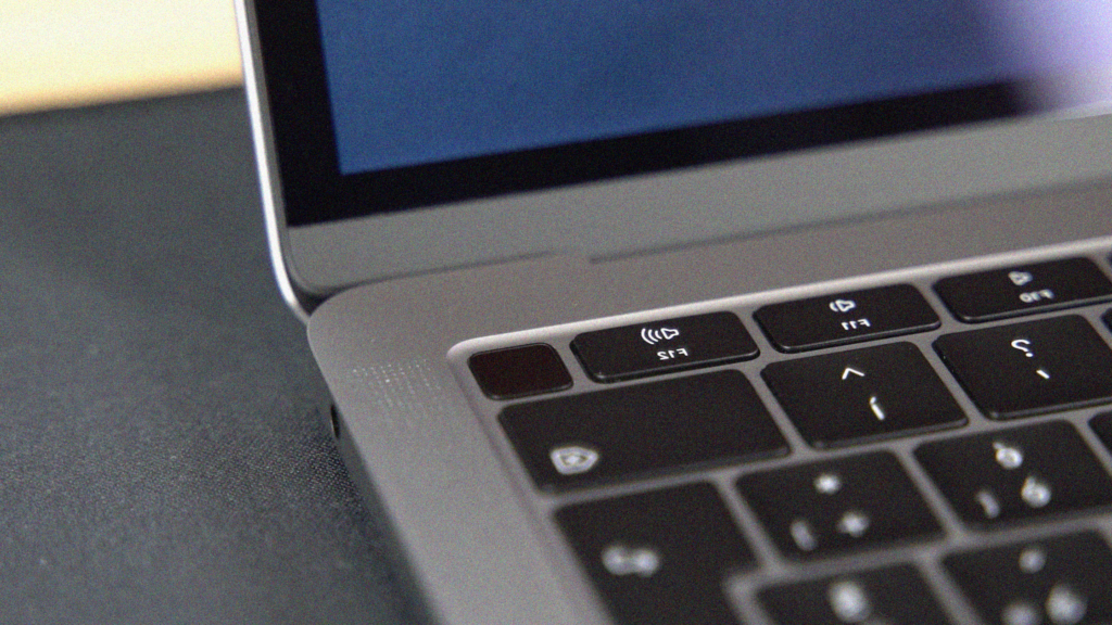 MACBOOK AIR TT4 mod f31db0