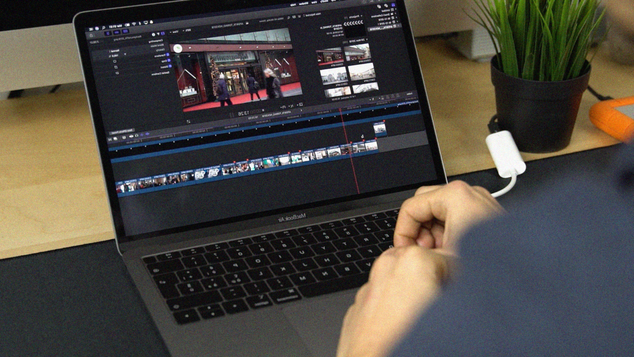 macOS 10.14.4 rende "magicamente" più luminoso lo schermo del MacBook Air 2018