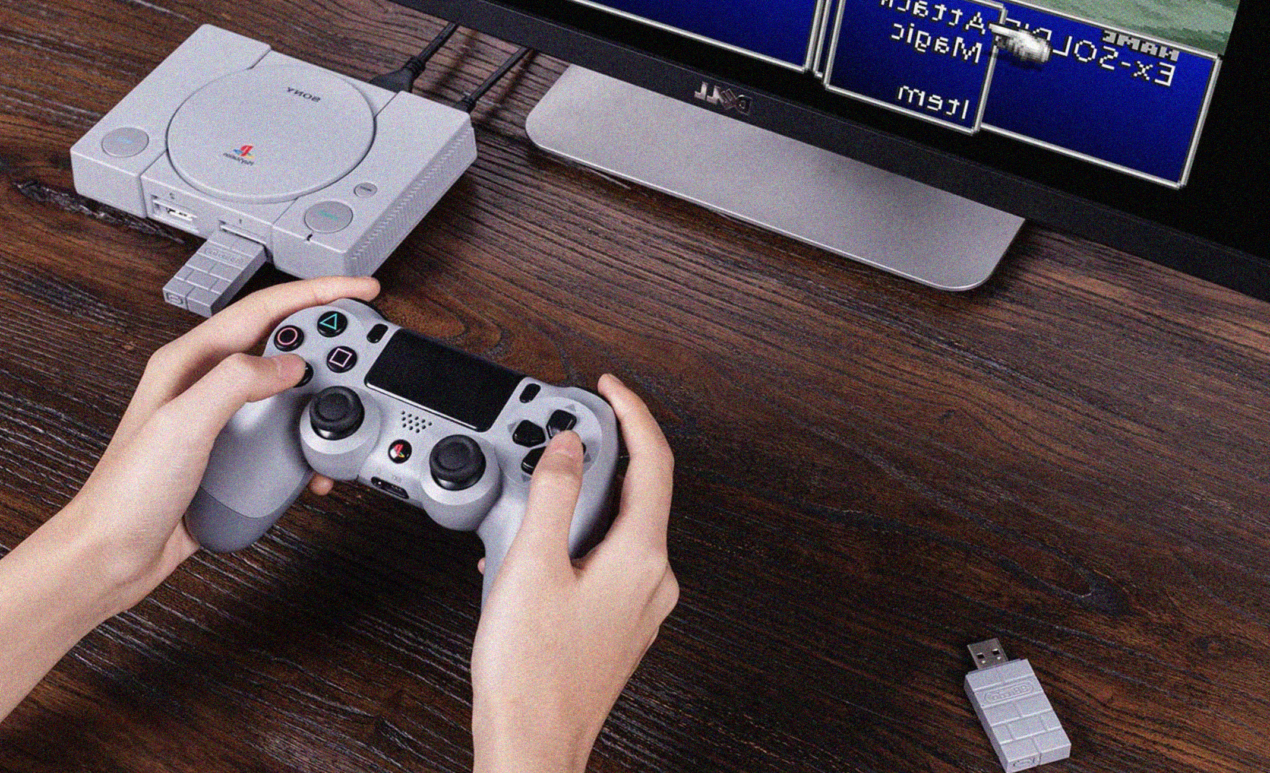 PlayStation Classic ora supporta i controller wireless... Ma non grazie a Sony
