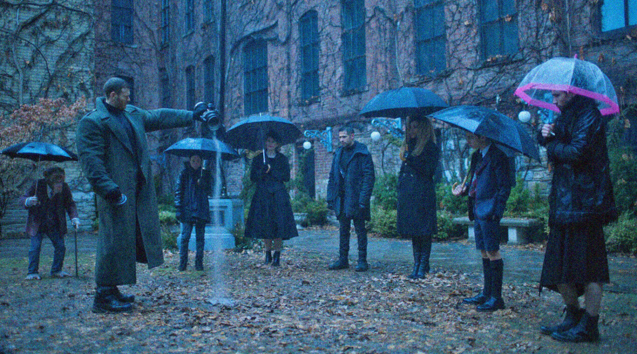 Netflix ci mostra le origini della "The Umbrella Academy" | Video trailer