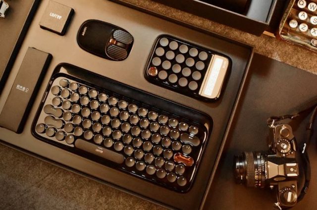 Xiaomi lancia un pacchetto 8-in-1 da 270 euro per dare il benvenuto al 2019