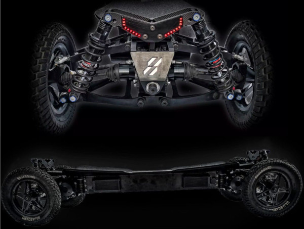 Bajaboard Pantera è uno skateboard elettrico da 8 kW e fino 72 km/h