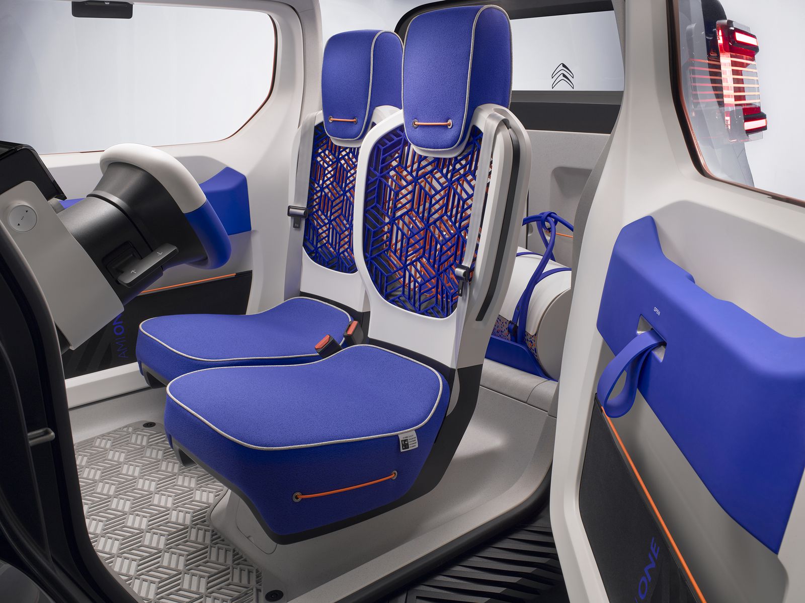 Citroën AMI One sarà la più brutta ma potenzialmente più rivoluzionaria auto elettrica del Salone di Ginevra 3