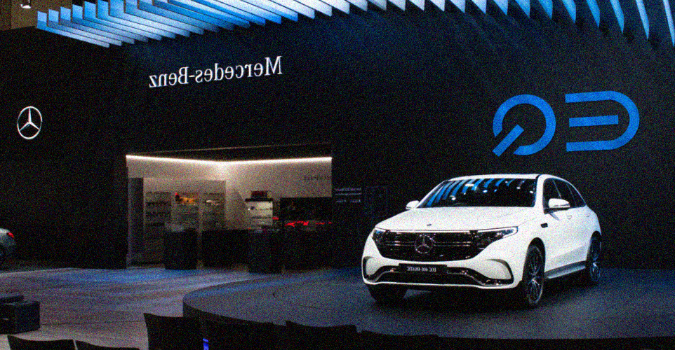 Mercedes-Benz presenta EQC SUV, la sua prima auto elettrica