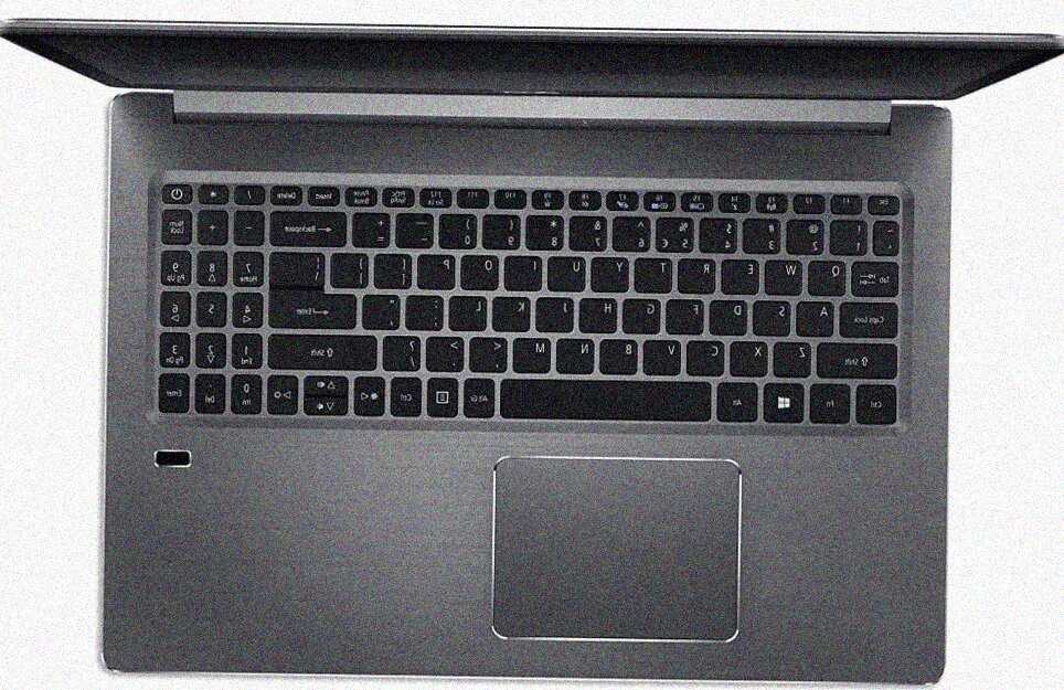 Due nuovi Chromebook potrebbero avere tastierino numerico e sensore di impronte