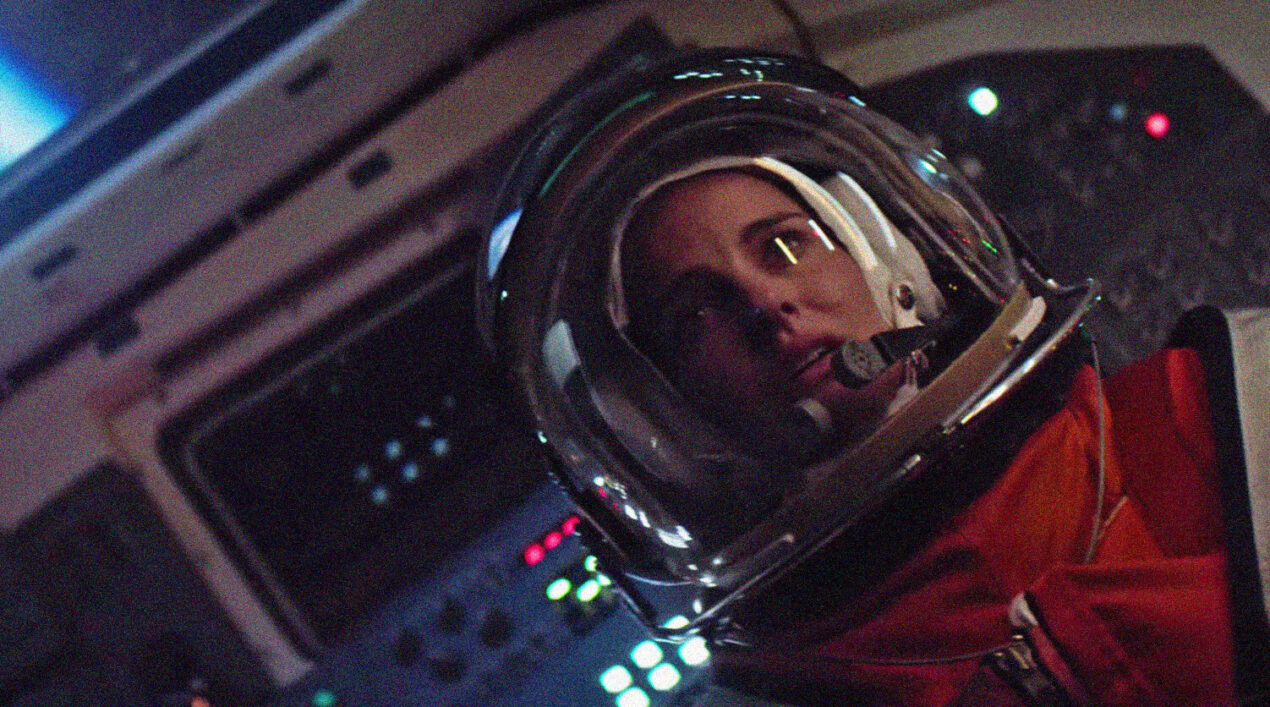 Il film Lucy In The Sky con Natalie Portman e Jon Hamm protagonista del primo video trailer