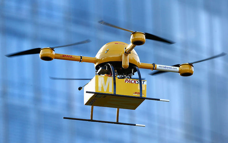 Poste Italiane punta alla consegna attraverso droni aerei e veicoli a guida autonoma