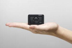 Sony presenta la sua nuova RX0 II, la diretta competitors della GoPro 1