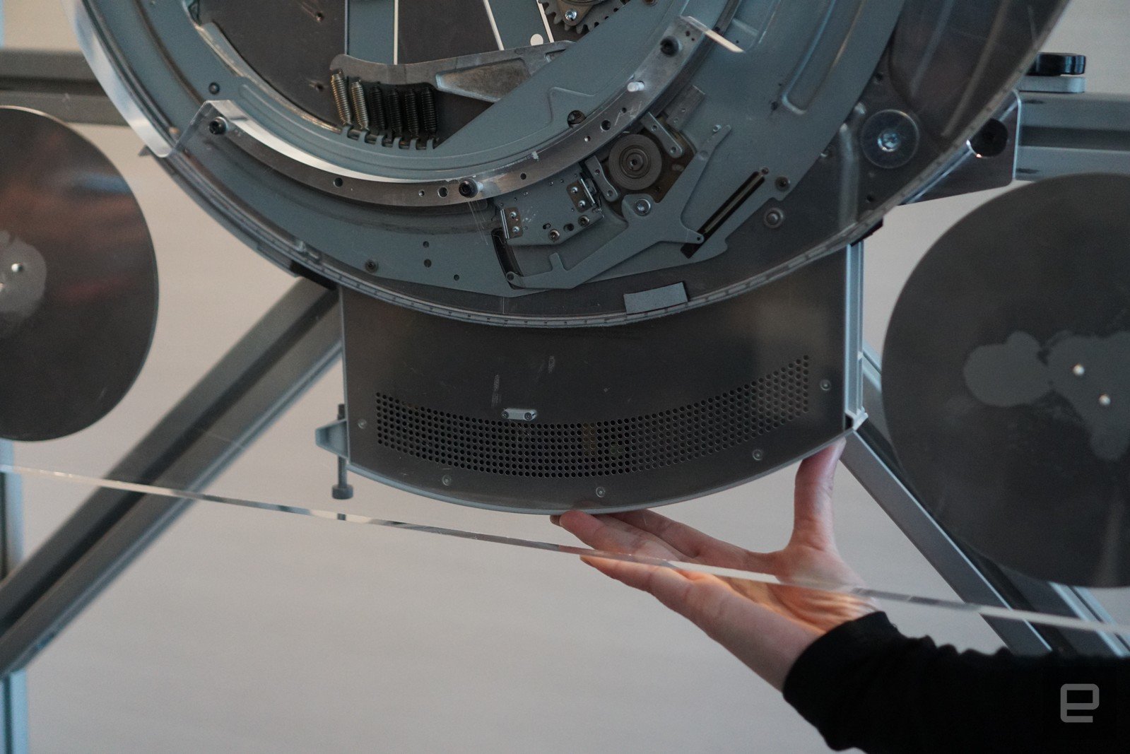 Microsoft ufficializza il Surface Hub 2S da 85 pollici 1