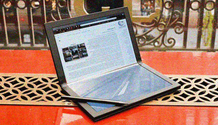 Lenovo laptop display flessibile