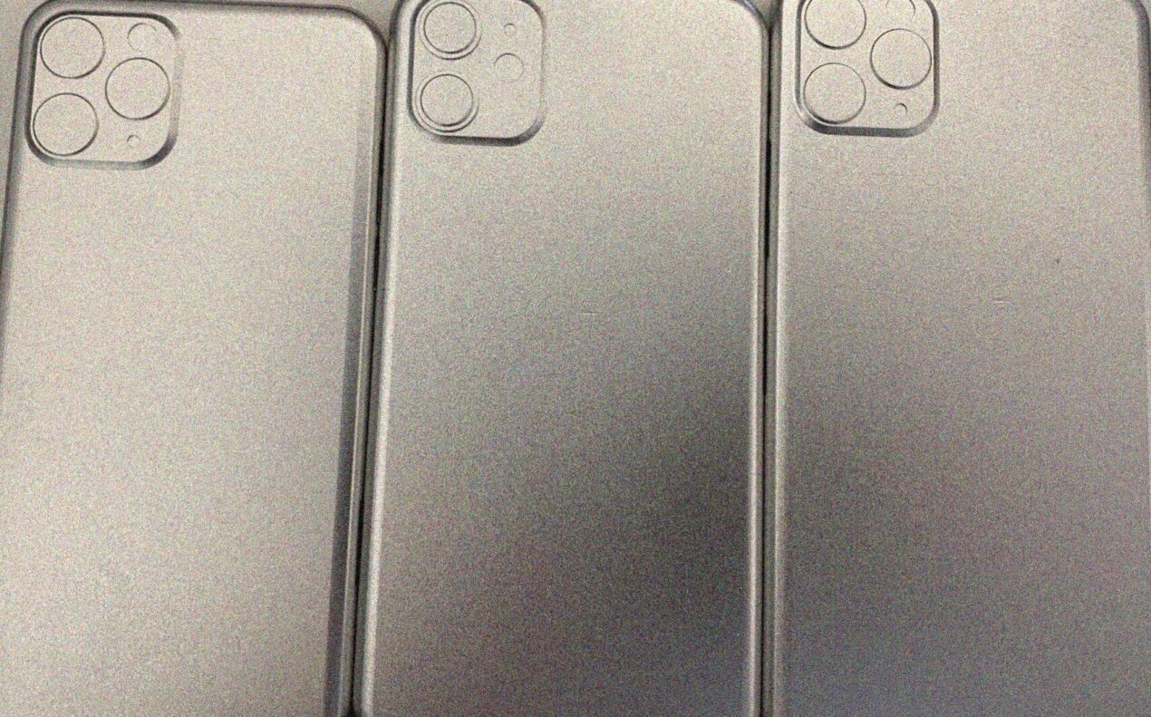 In foto le scocche preparatorie di iPhone XI e iPhone XI Max