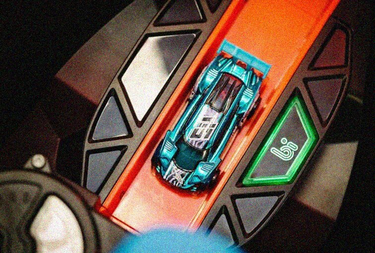 Le Hot Wheels arrivano nel XXI secolo con 51 nuovi modellini con NFC e companion app