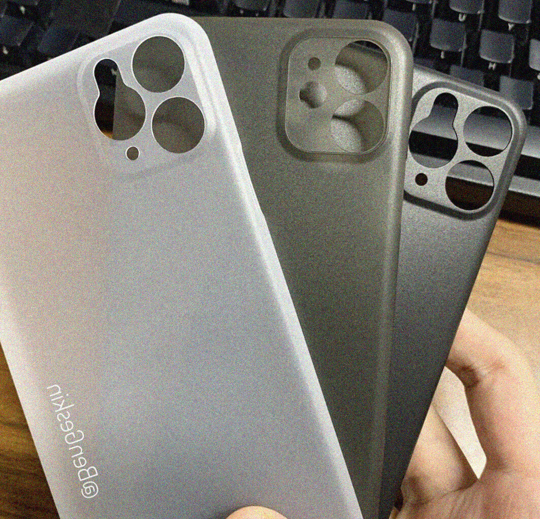 In foto le presunte cover di iPhone XI, iPhone XI Max e iPhone XR 2019