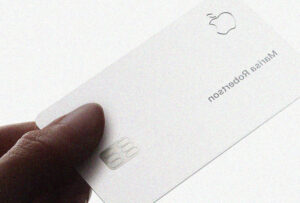 Come pulire la Apple Card