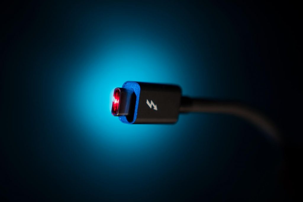Thunderbolt 3 intel 1 100789844 large