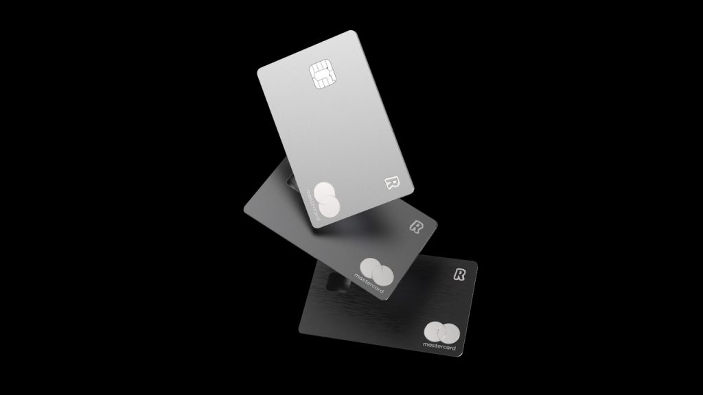 Le carte Revolut Metal ora sono disponibili nei colori Silver e Space Grey 1