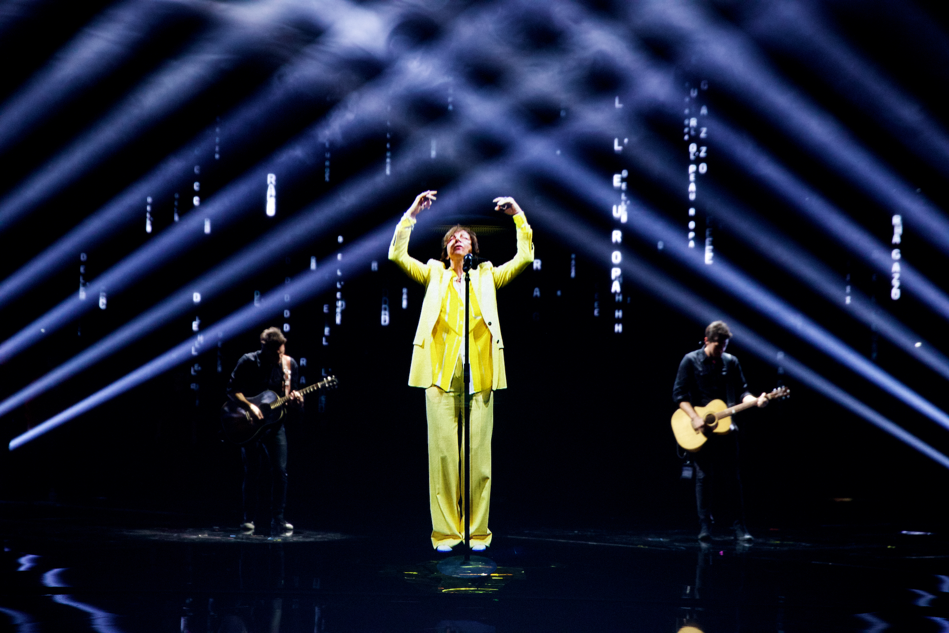 Ad X Factor si celebra la prima performance olografica d'Europa