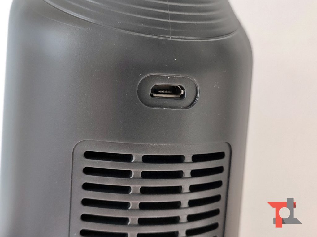 Recensione eufy HomeVac H11, il piccolo aspirapolvere da scrivania 12