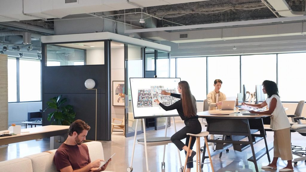 Microsoft Surface Hub 2S
