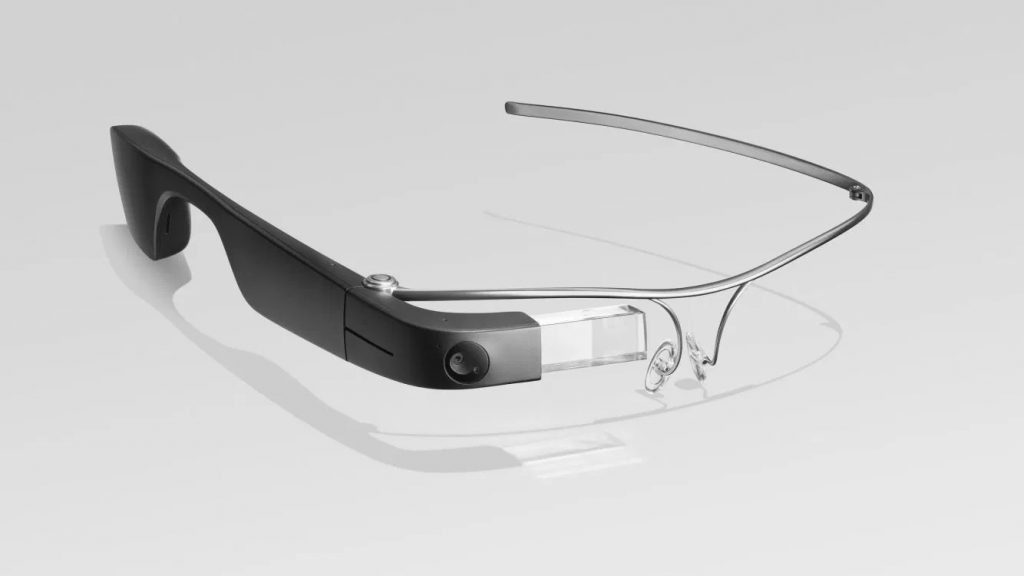 Google starebbe lavorando a nuovi occhiali smart AR 1