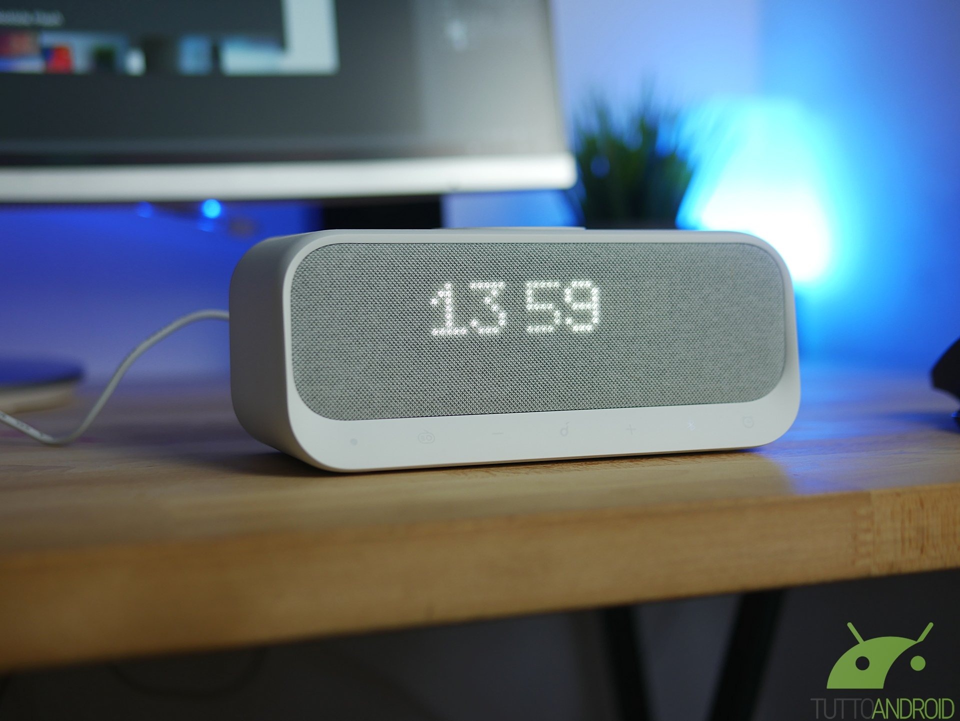 ANKER sconta tanti gadget, fra cui cuffie, speaker e power bank, per la Festa della mamma