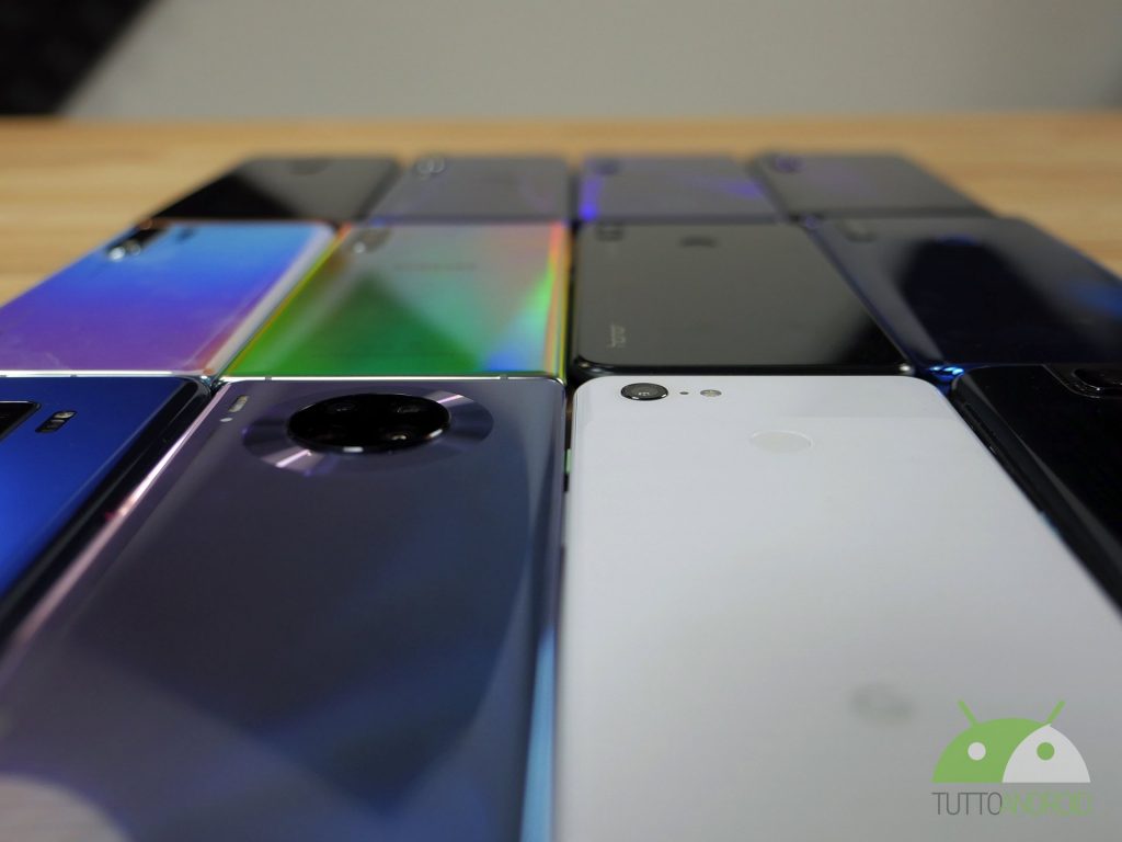 Smartphone vari tanti