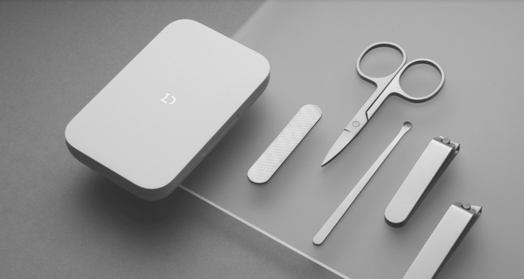 Xiaomi presenta uno scrubber per il viso ed un pratico set di tagliaunghie