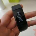 Recensione Fitbit Charge 4: la smartband più affidabile ma non senza difetti 7