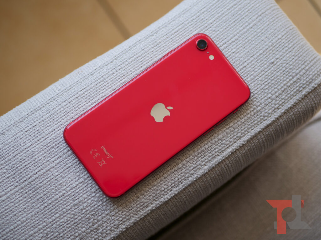 Apple iPhone SE (2020)